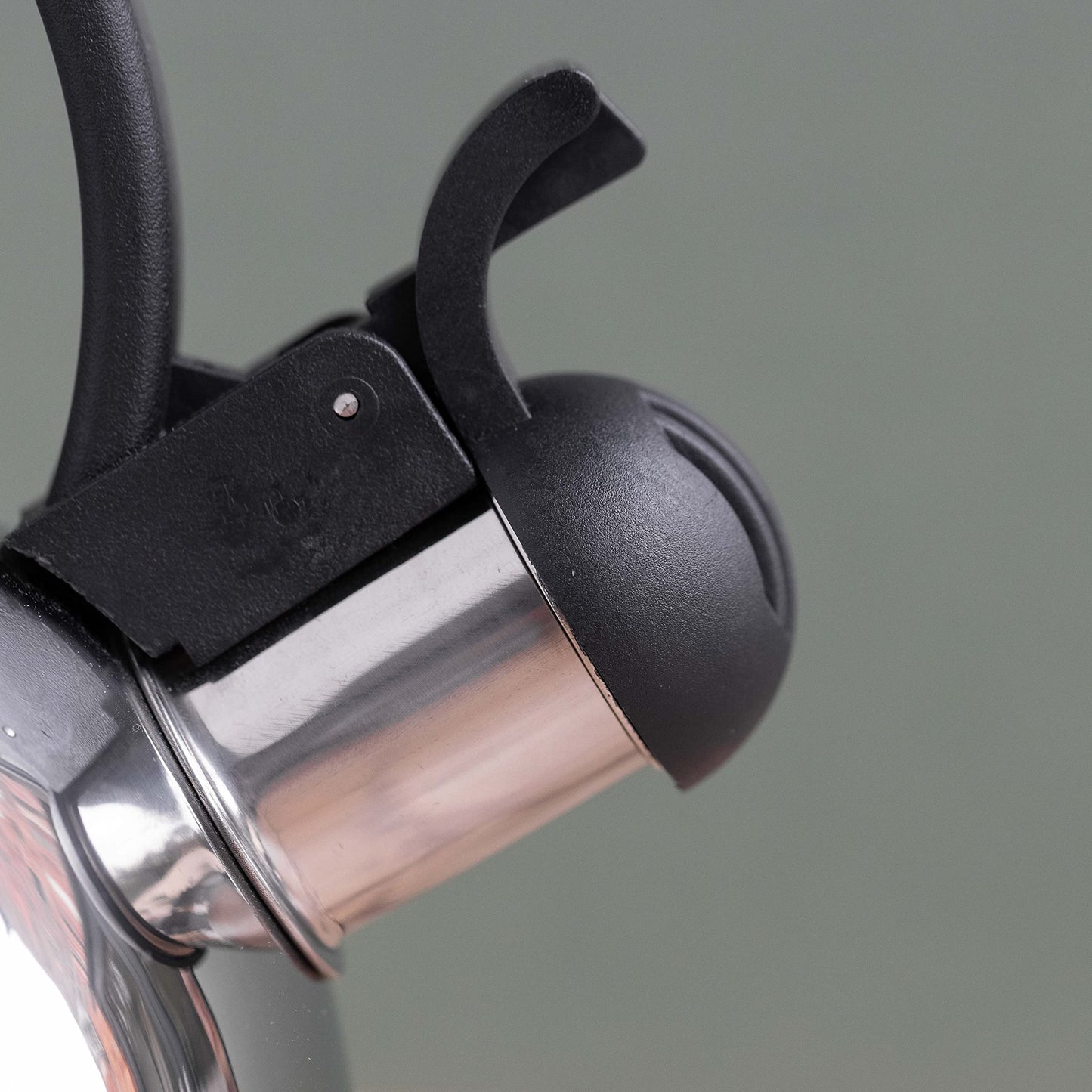 - La Cafetière Stainless Steel 1.3 Litres Whistling Kettle | Stove top -