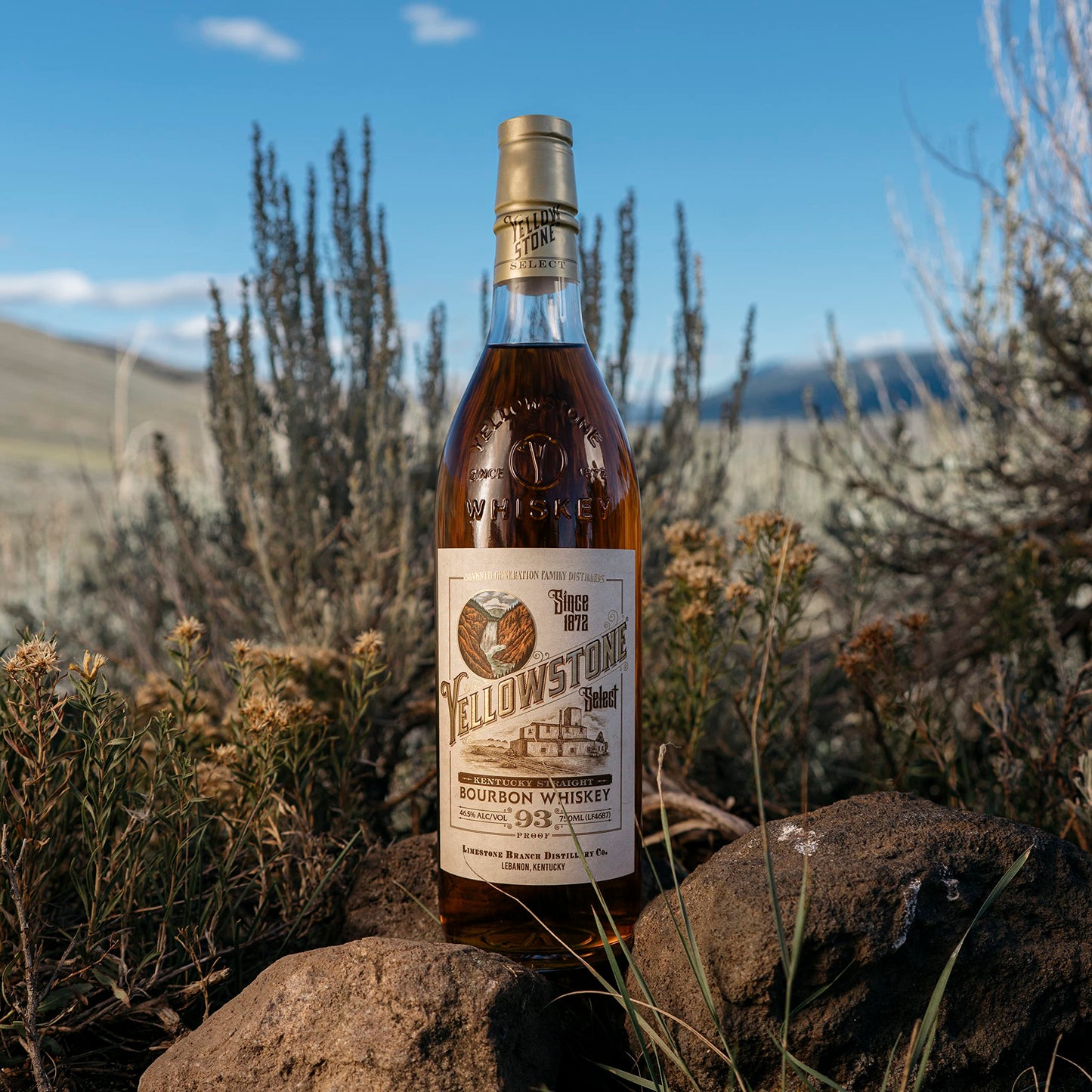 - Yellowstone Select Kentucky Straight Bourbon hand selected from 4-8 year old bourbons