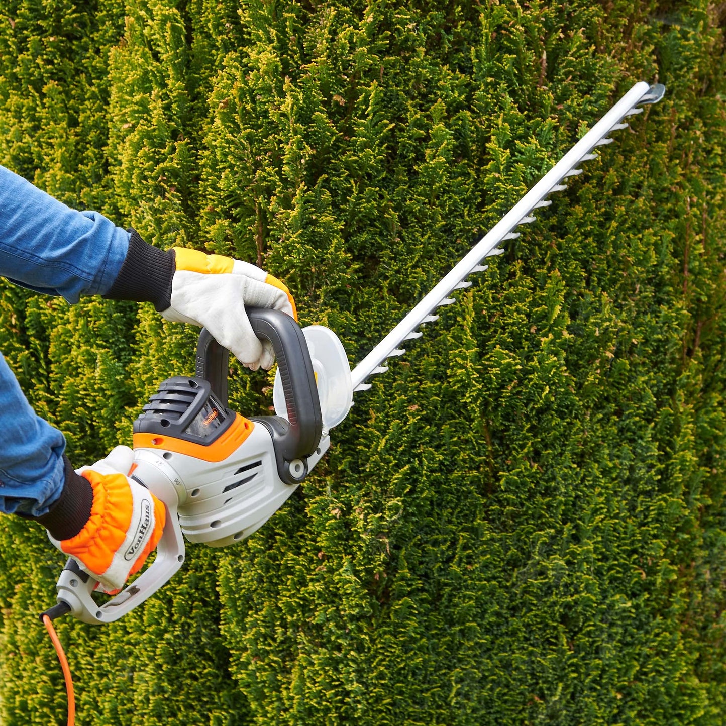 - VonHaus Hedge Trimmer 710W – Electric Lightweight Cutter for Hedges, Branches, Shrubs