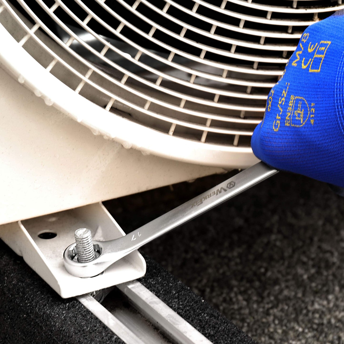 - WerkFix Combination Spanner Set 15-Piece 6-21 mm