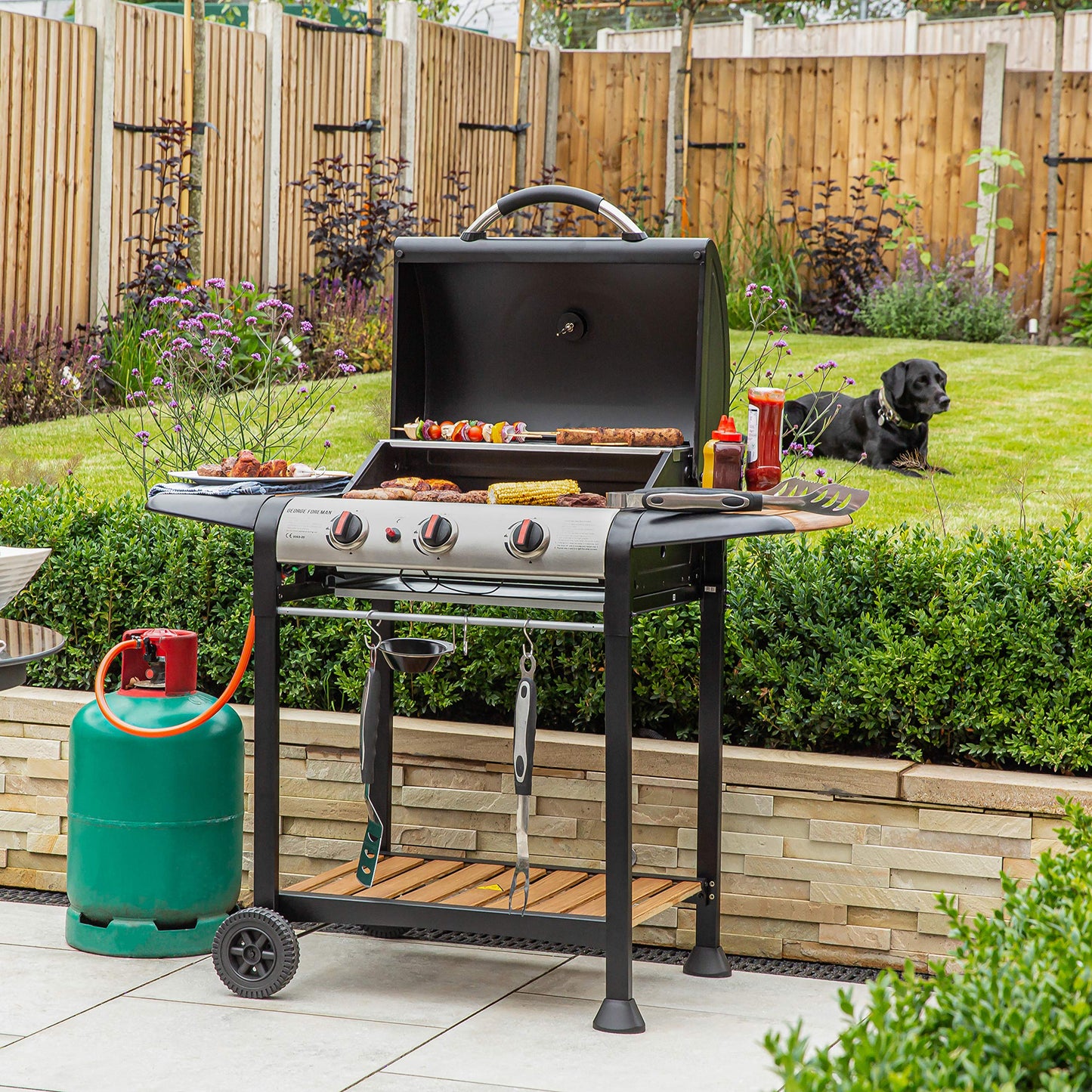 - George Foreman 3 Burner Gas BBQ | Automatic Ignition & Integrated Thermometer -