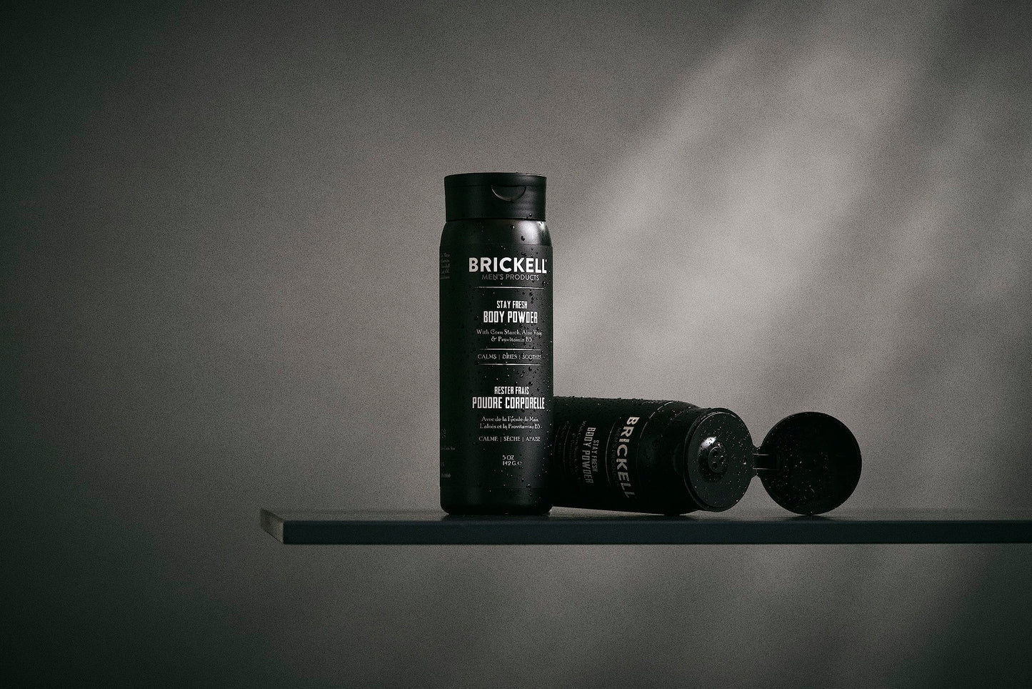 Brickell Men's Products Stay Fresh Body Powder for Men, Natural and Organic Talc-Free, Absorbs Sweat, Keeps Skin Dry (Unscented, 5 oz)