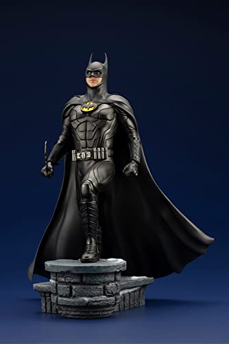 - Kotobukiya DC Comics ARTFX 1/6 | The Flash Movie Batman PVC Statue | 34cm -