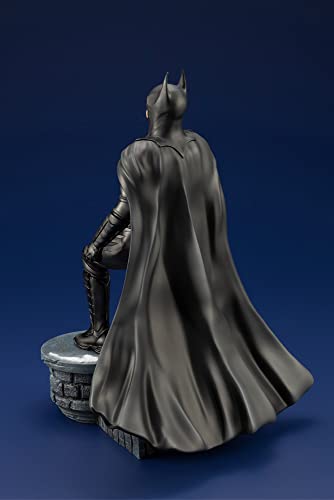- Kotobukiya DC Comics ARTFX 1/6 | The Flash Movie Batman PVC Statue | 34cm -