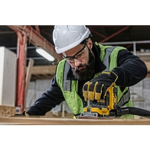 DEWALT DCW200N-XJ 18V XR Brushless 1/4 Sheet Palm Sander (Bare Unit)