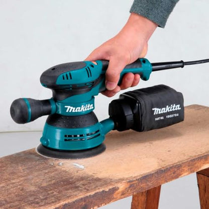 - Makita BO5041/2 240V Random Orbit Sander -