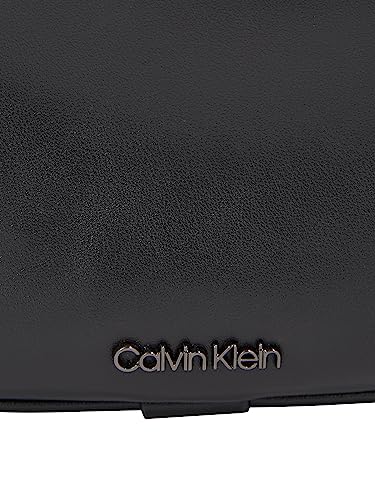 Calvin Klein Men Shoulder Bag Elevated Reporter Small, Black (Ck Black Smooth), One Size