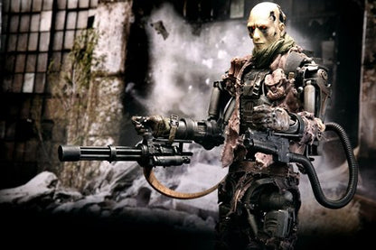 - Hot Toys Movie Masterpiece Terminator | 4 1/6 Scale Figure T-600 Damage Skin Version -