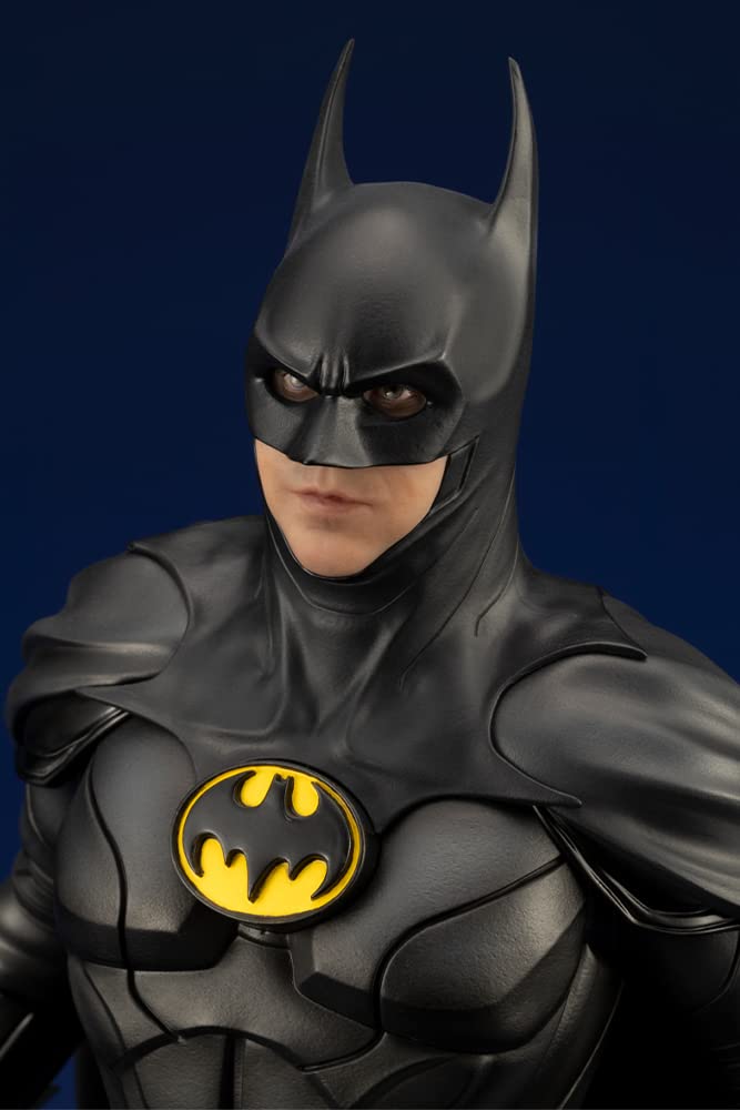 - Kotobukiya DC Comics ARTFX 1/6 | The Flash Movie Batman PVC Statue | 34cm -