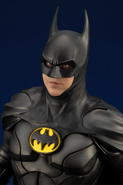 - Kotobukiya DC Comics ARTFX 1/6 | The Flash Movie Batman PVC Statue | 34cm -