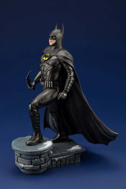 - Kotobukiya DC Comics ARTFX 1/6 | The Flash Movie Batman PVC Statue | 34cm -