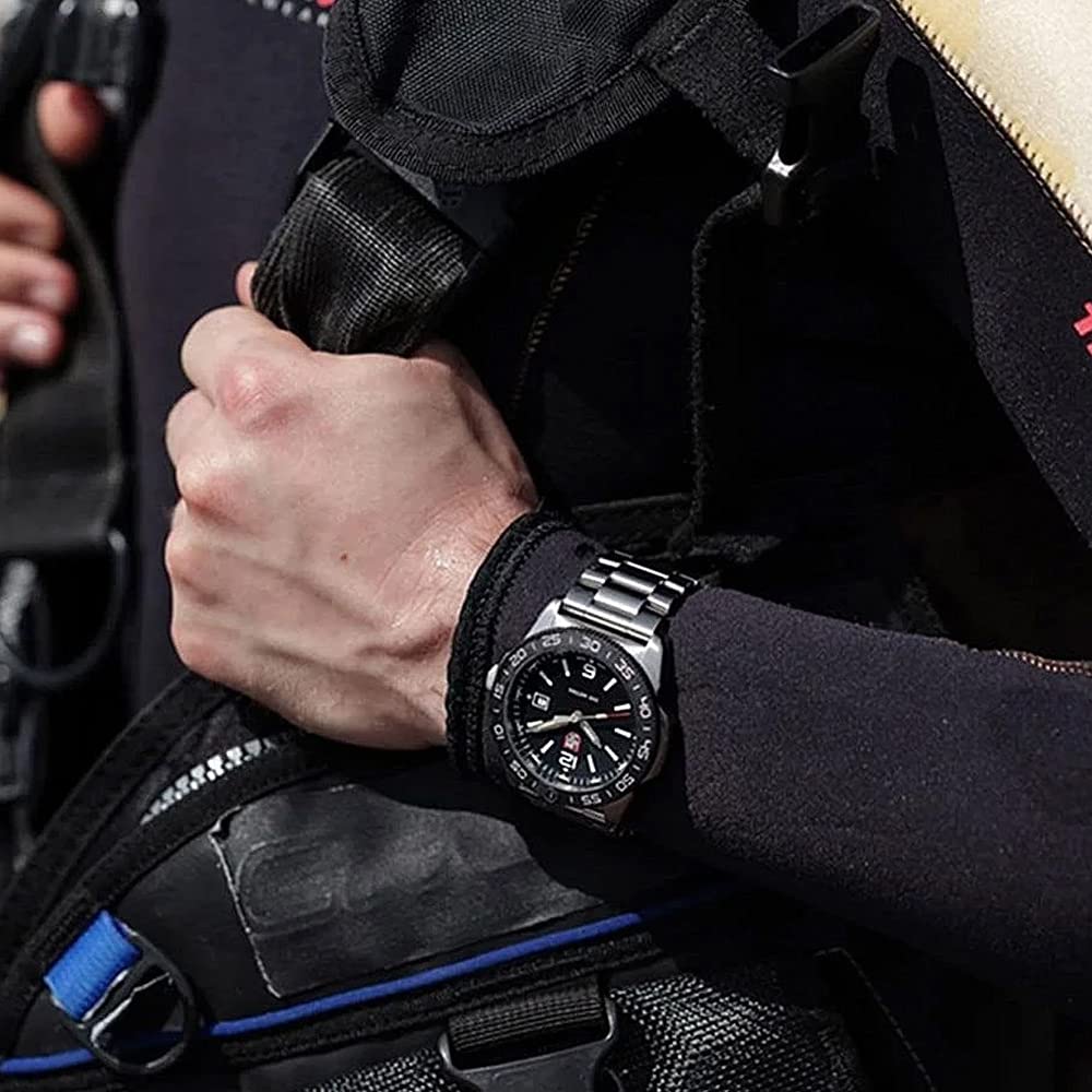 - Luminox Men's Navy Seal Pacific Diver 3120 Series Watch -