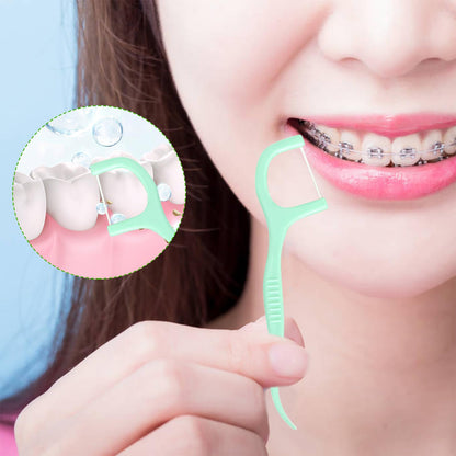200 Pcs Dental Floss, Floss Sticks Dental Disposable Floss Picks 2 in 1 Dental Floss Toothpick Portable Dental Floss Stick for Teeth Cleaning