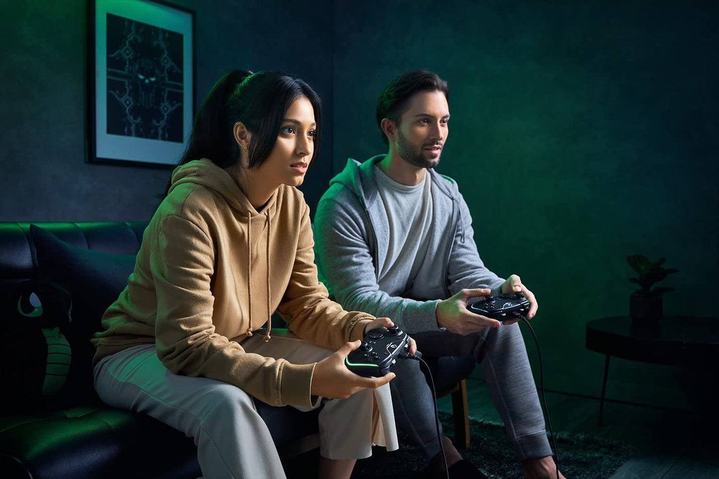 - Razer Wolverine V2 Chroma |  Fully Customisable Xbox Series X|S Controller |  Black -