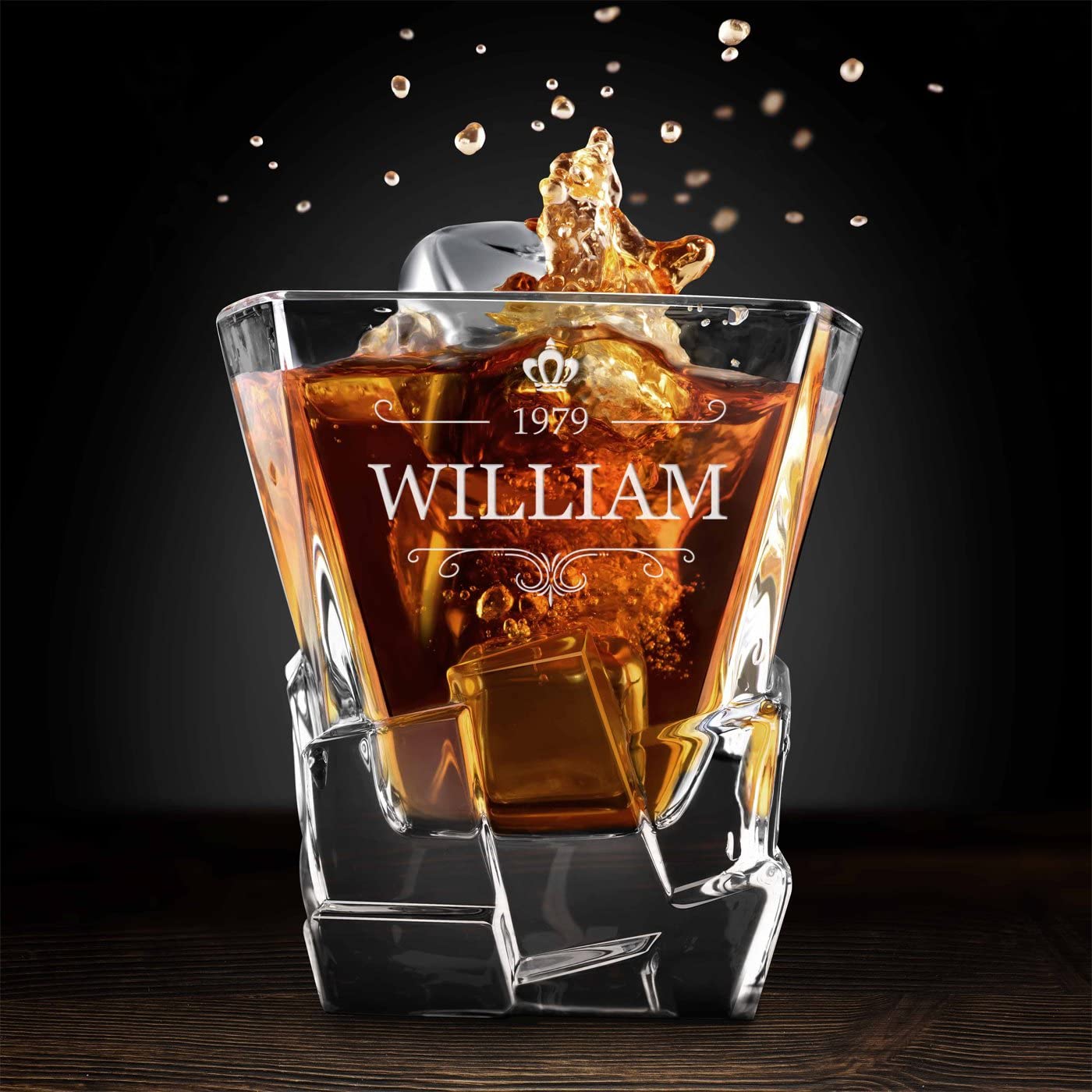 - Maverton Personalised Whiskey Decanter | 2 Glasses - Elegant Whiskey Set -