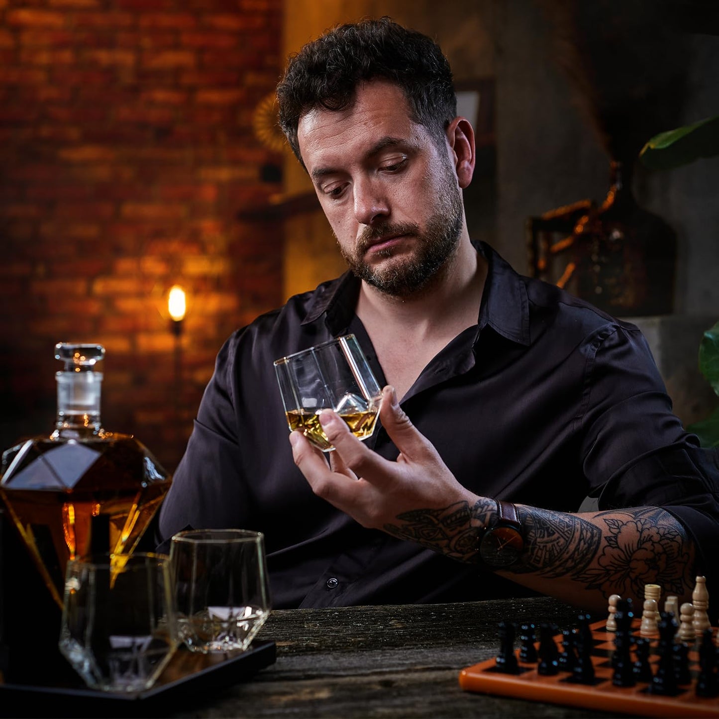 - Whisiskey – Whiskey Decanter – Diamond - 1000 ml – Whiskey Carafe Set