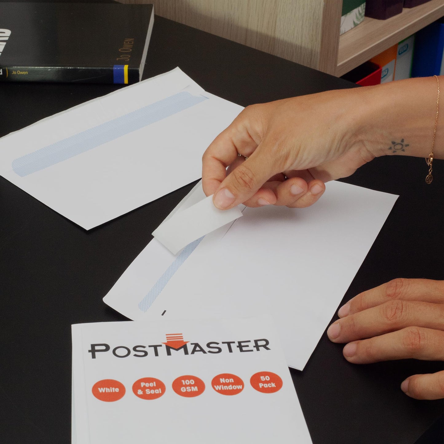 - Postmaster A4 Envelopes | Peel & Seal 100GSM | White Paper | 25 Pack -