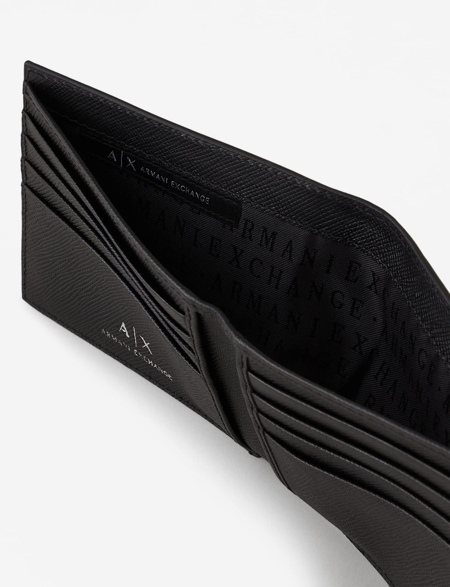 Armani Exchange Men's Plate Logo Saffiano Leather Bifold Wallet Fold, Black, S