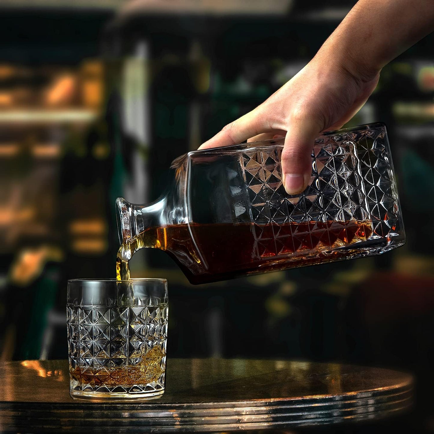 - LIGHTEN LIFE Whiskey Decanter | 1000ml Crystal Decanter with Stopper in Gift Box -