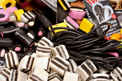 - Worlds Best Dad - Retro Liquorice Hamper