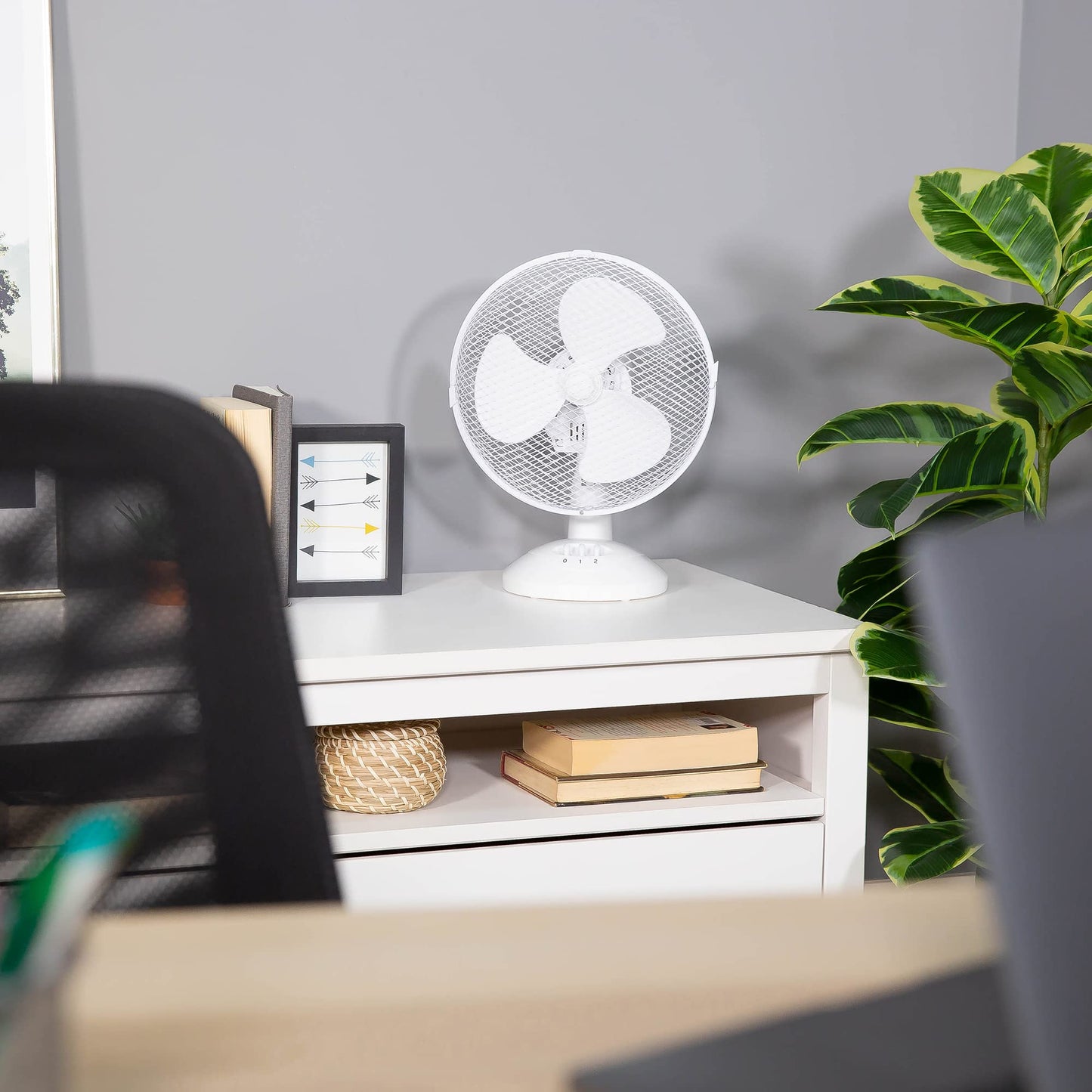- Russell Hobbs 9" Inch | Portable Desk Fan | 2 Speeds | Wide-Angled Oscillation -