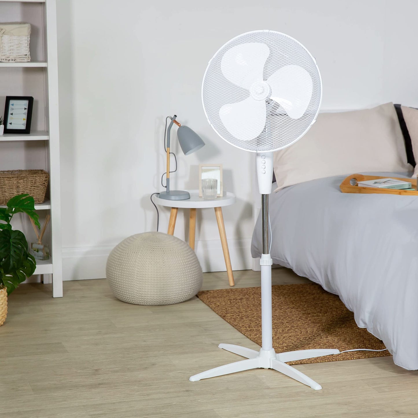 - Russell Hobbs 16" Inch | Lightweight | Pedestal Fan | 3 Speeds | Wide-Angled Oscillation -
