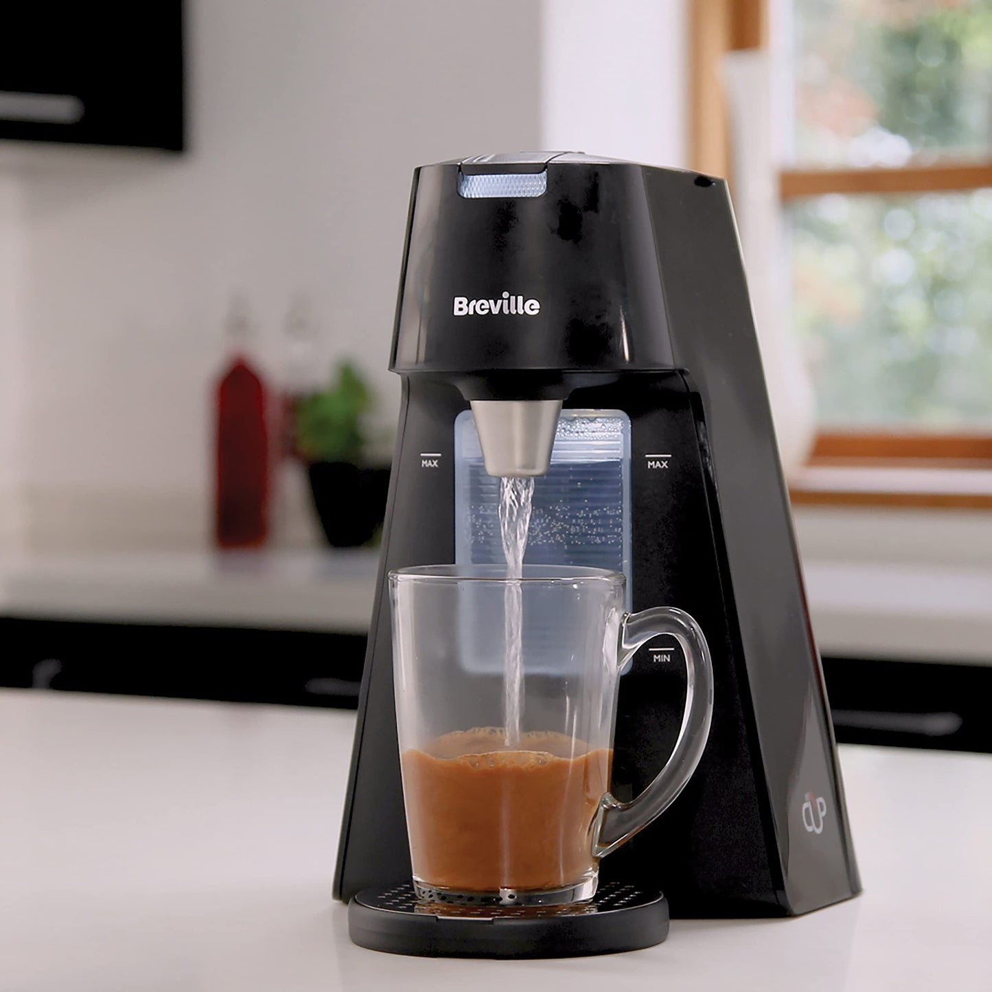 Breville HotCup Hot Water Dispenser | 1.7 Litres with 3 KW Fast Boil | Pre-set cup fill, with manual “STOP” button | Energy-efficient use | Gloss Black [VKT124]