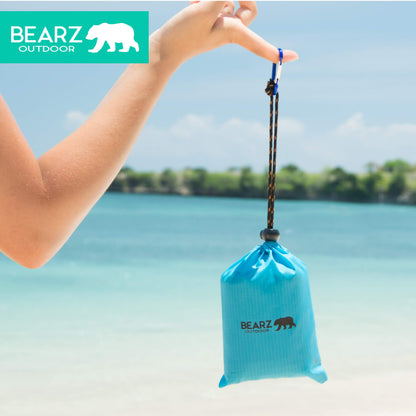 BEARZ Outdoor Travel Blanket - Pocket Sized Beach Blanket Camping Blanket, Waterproof Picnic Blanket, Sandproof Beach Mat - Camping Gadgets & Festival Hiking Accessories (Blue)