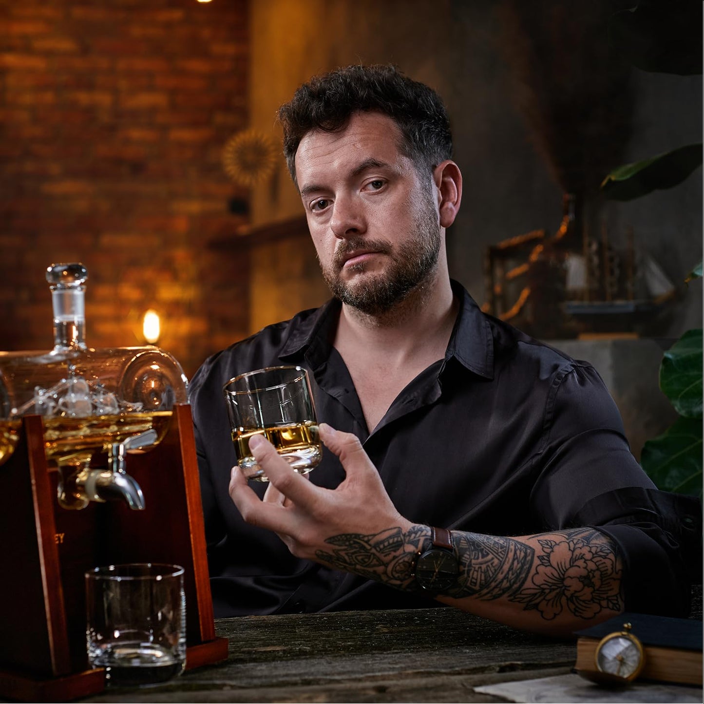 - Whisiskey – Whiskey Decanter – Sailing Ship - 1000 ml – Whiskey Carafe Set