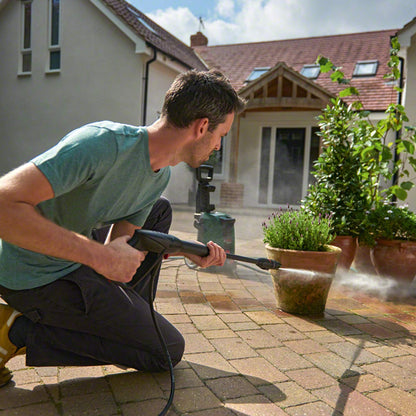 Bosch High Pressure Washer UniversalAquatak 135 - 1900 W, 135 Bar Pressure, 450 l/h Flow Rate, with 3-in-1 Nozzle, Detergent Nozzle, and Carrying Handle in Carton Packaging