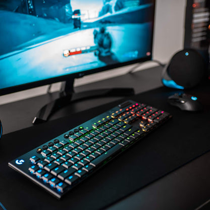 - Logitech G915 LIGHTSPEED Wireless Mechanical Gaming Keyboard -
