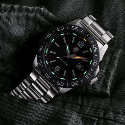 - Luminox Men's Navy Seal Pacific Diver 3120 Series Watch -