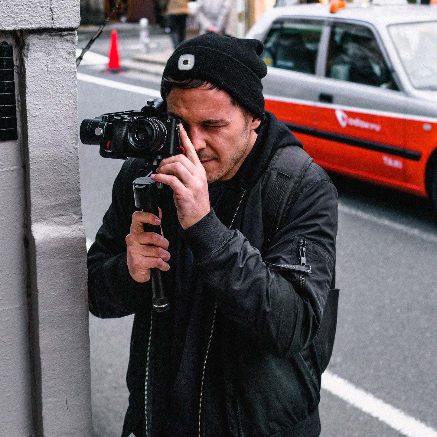 Bosttor LED Lighted Beanie Torch Hat, Knit Winter Hat for Men Dad Women, Unisex Beanie for Fishing Running Cycling, Cool Gadgets Presents Stocking Fillers Black