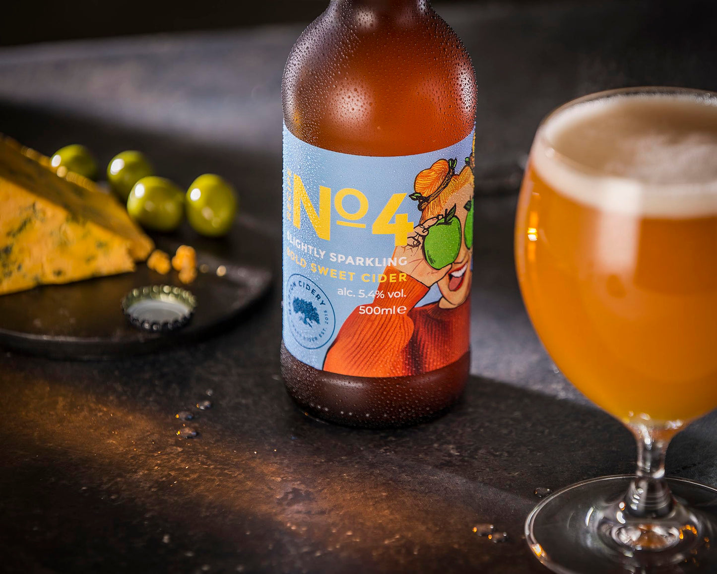 - Napton Cidery | No.4 Bold Medium Cider | 5.4% 500ml Glass Bottles | Pack of 3 -