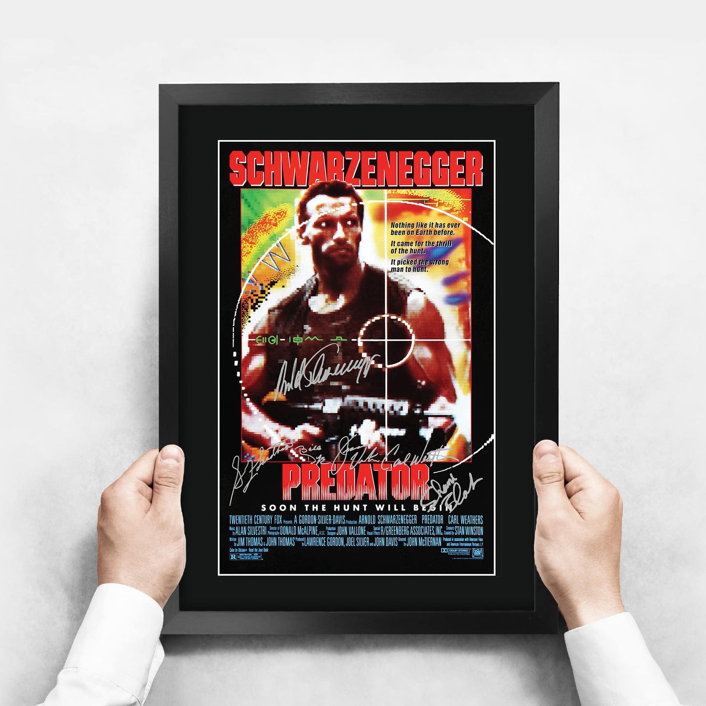 - HWC Trading Predator The Cast Arnold Schwarzenegger -