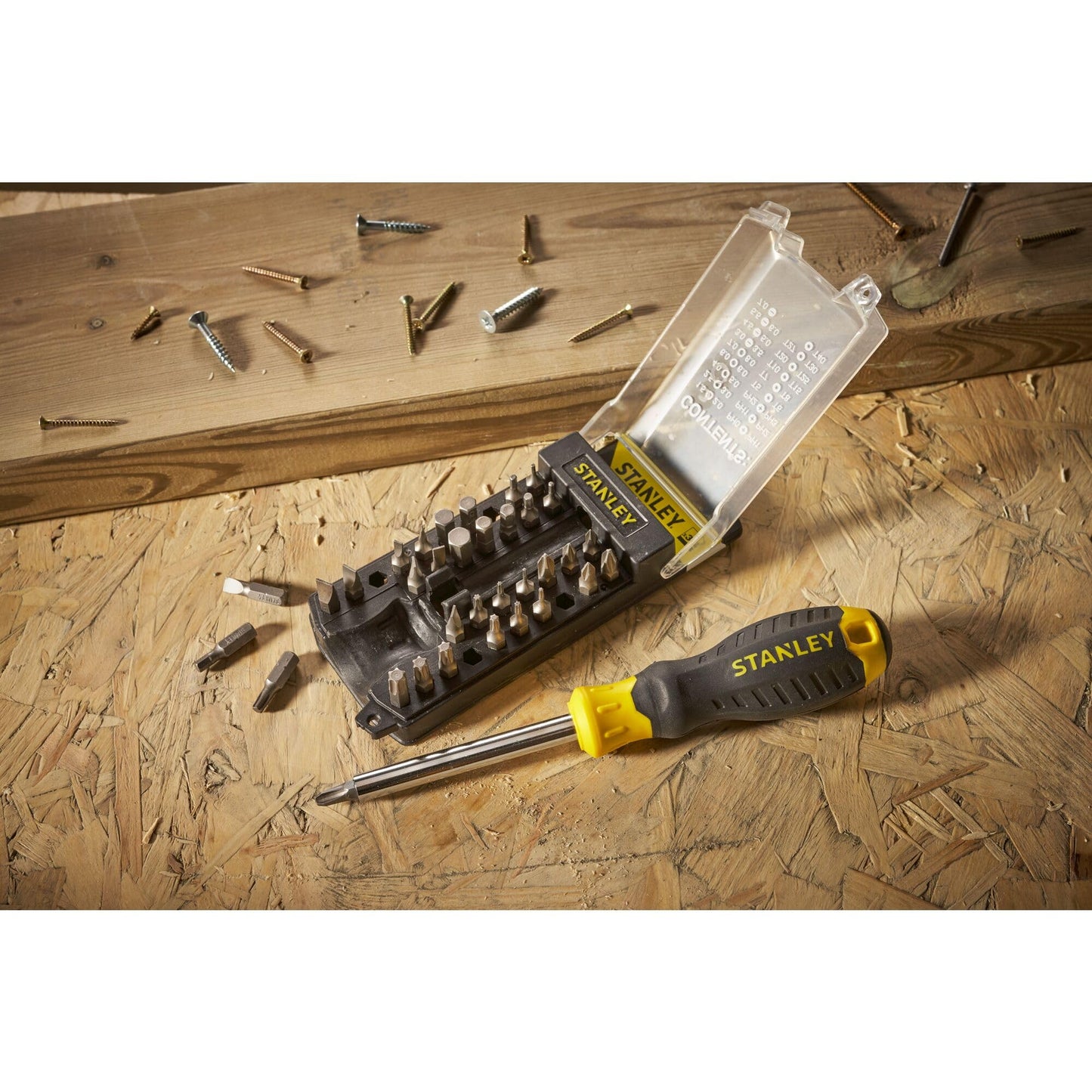 - Stanley STHT070885 | Multibit Screwdriver Set | (34 Pieces) -