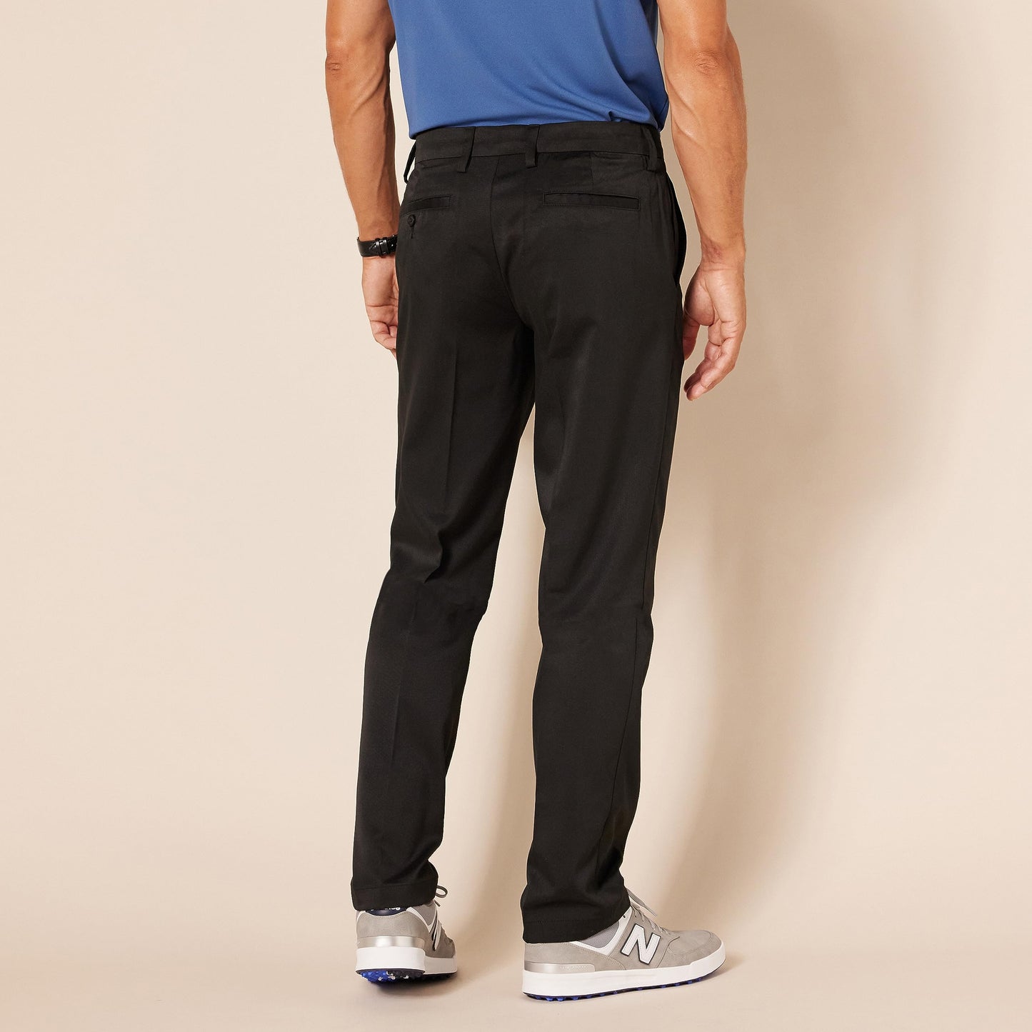 Amazon Essentials Men's Straight-Fit Stretch Golf Trousers, Black, 34W / 32L