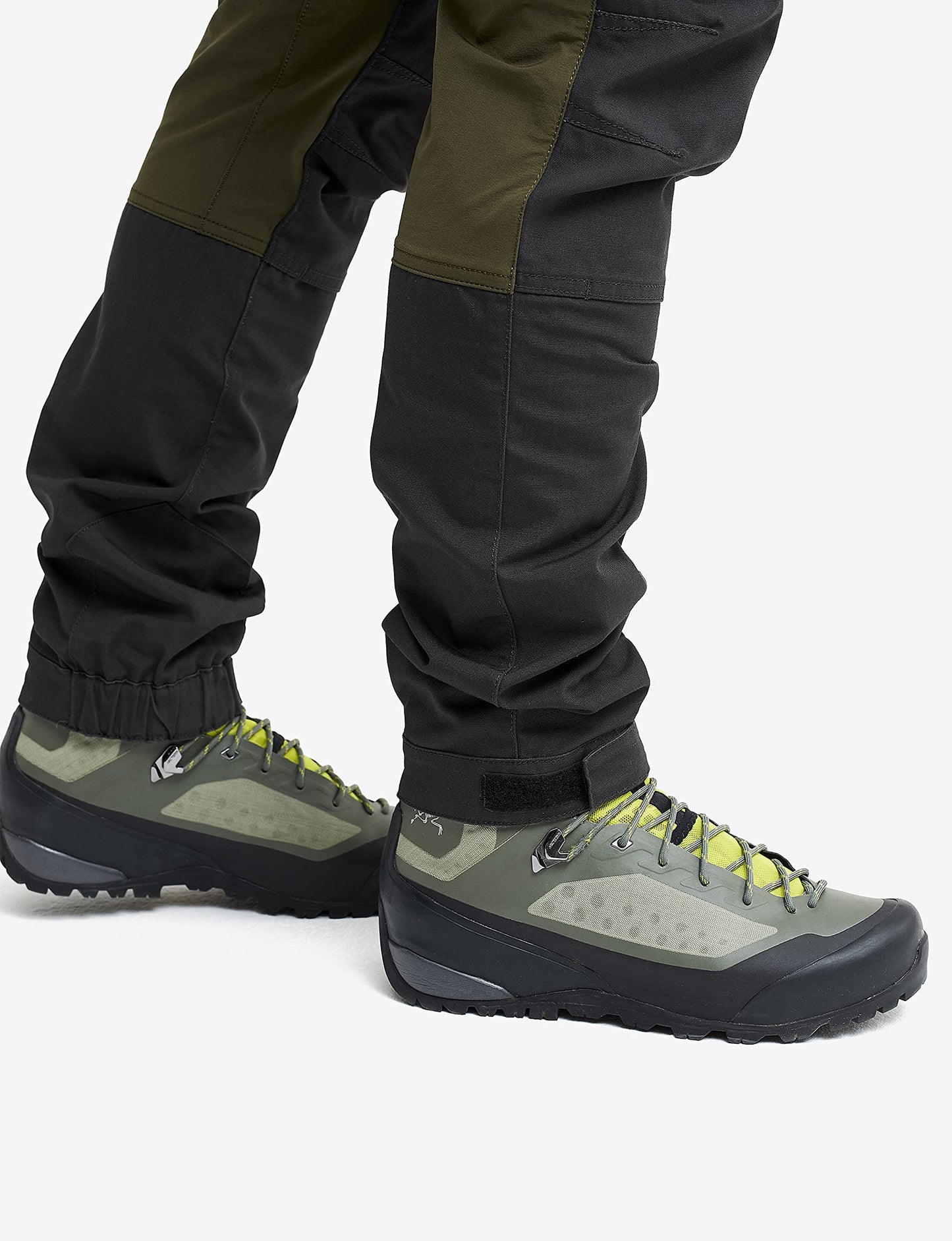 - RevolutionRace Men's Hiking Trousers | Durable Trousers for Hiking, Walking, Exploring and All Other Outdoor Activities | Dark Olive -