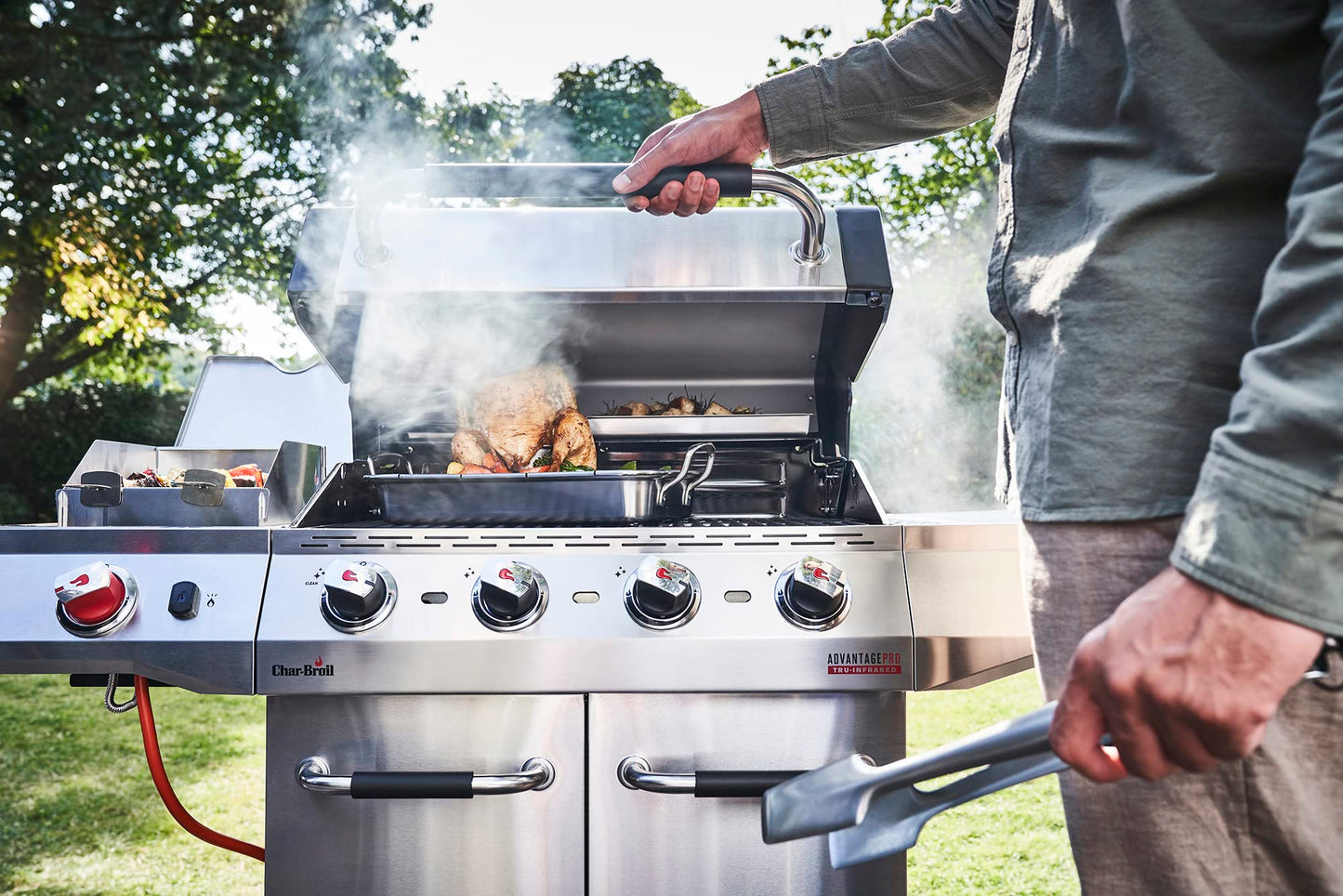 Char-Broil Advantage PRO S 4-4 Burner Gas Barbecue Grill with TRU-Infrared Technology and 900 °C Sear Burner