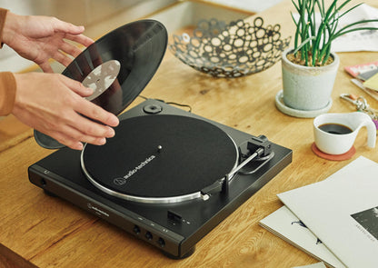Audio-Technica LP60X Fully Automatic Belt-drive Stereo Turntable Black