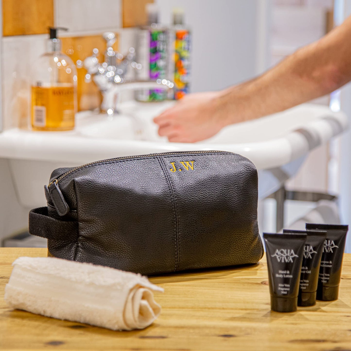 aztex Personalised Men's Nu-Hide Range, Cabin Luggage - Wash Bag, Black