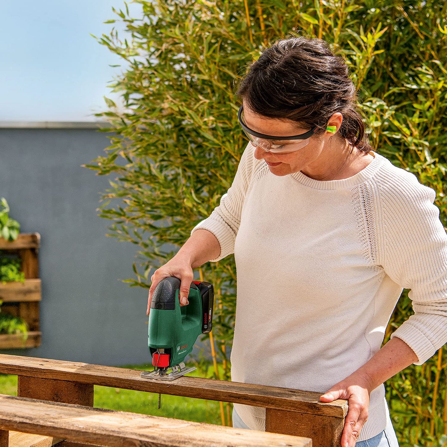 Bosch Home and Garden Cordless Jigsaw EasySaw 18V-70 (Without Battery, 18 Volt System, in Carton Packaging)