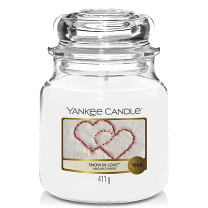 - Yankee Candle Scented Candle 'Snow In Love' Medium Jar Candle Gift