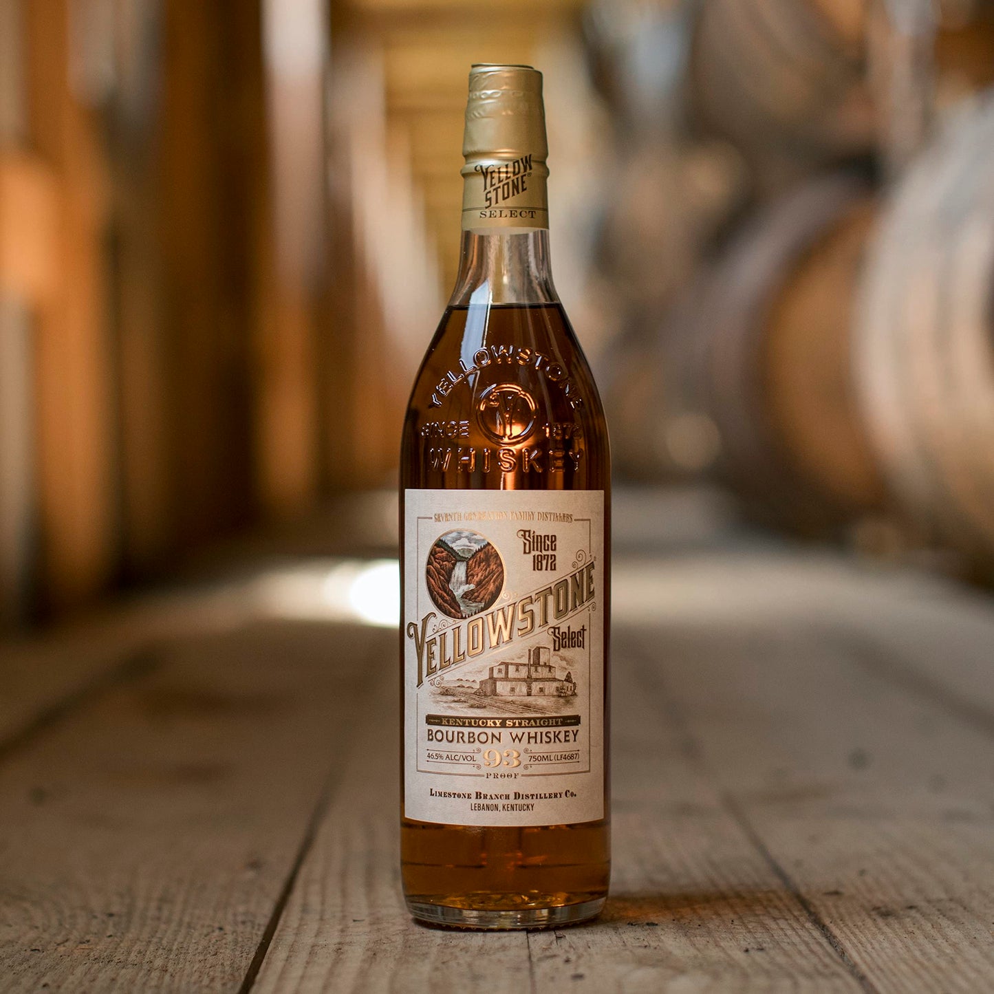 - Yellowstone Select Kentucky Straight Bourbon hand selected from 4-8 year old bourbons