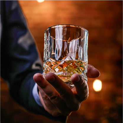 - Whisiskey – Whiskey Decanter – Globe - 900 ml – Whiskey Carafe Set