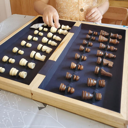 - Jaques of London Wooden Chess Set | Folding Chess Board & Pieces -