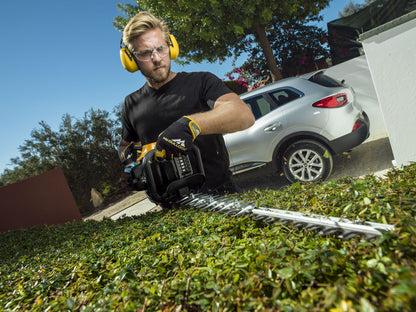 - Mcculloch HT 5622 Petrol Hedge Trimmer | 22 cc | 56 cm Cutting Blade | 22 mm Blade Gap -