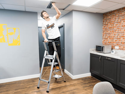 Aluminium Folding Step Ladder, Portable, Heavy Duty 3 or 4 Tread Step Ladder (3 Tread)