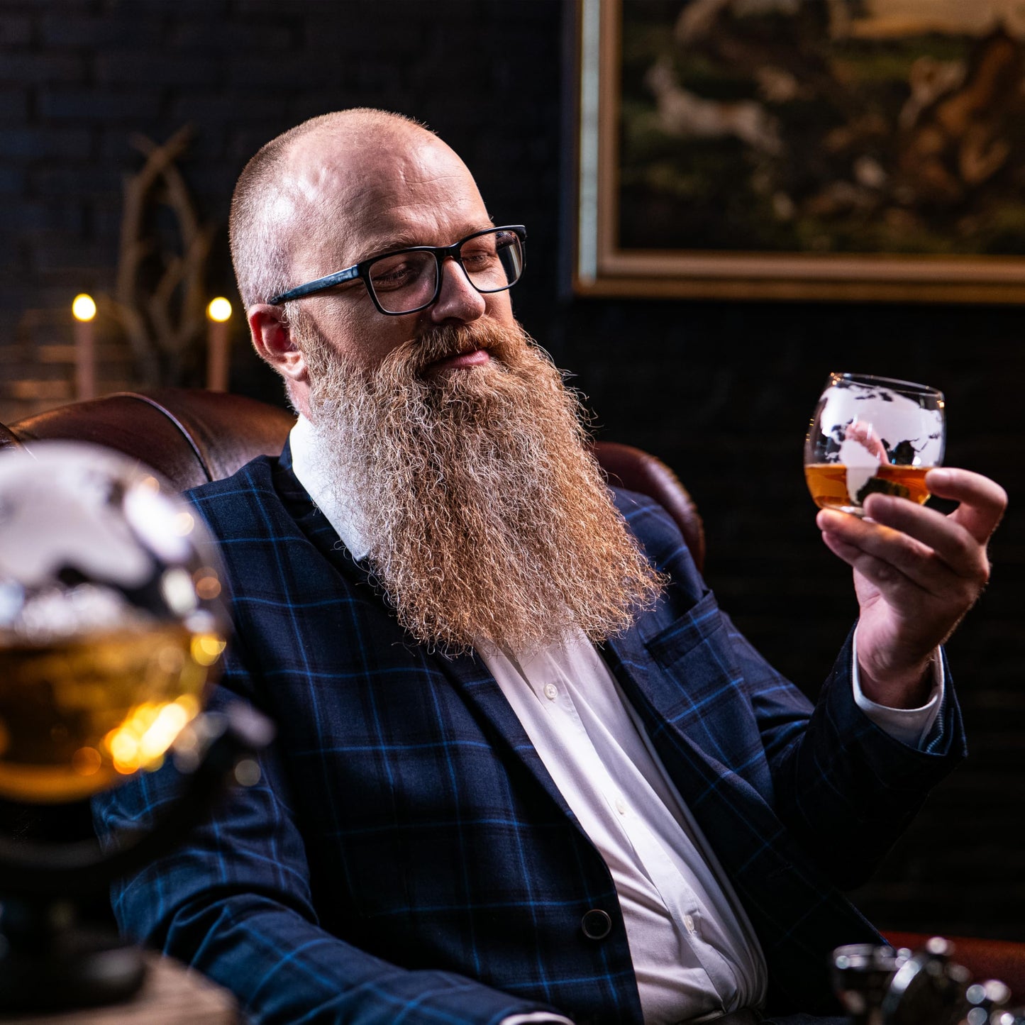 - Whisiskey – Whiskey Decanter – Globe - 900 ml – Whiskey Carafe Set