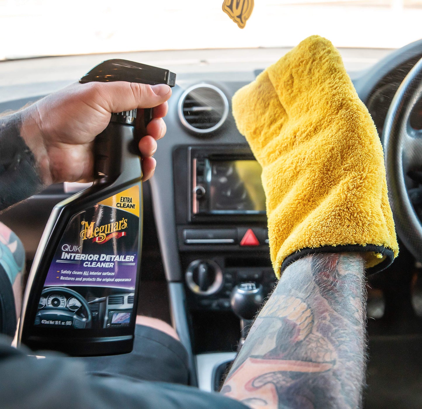 - Meguiar's G13616EU Quik Interior Detailer Cleaner | 473ml -